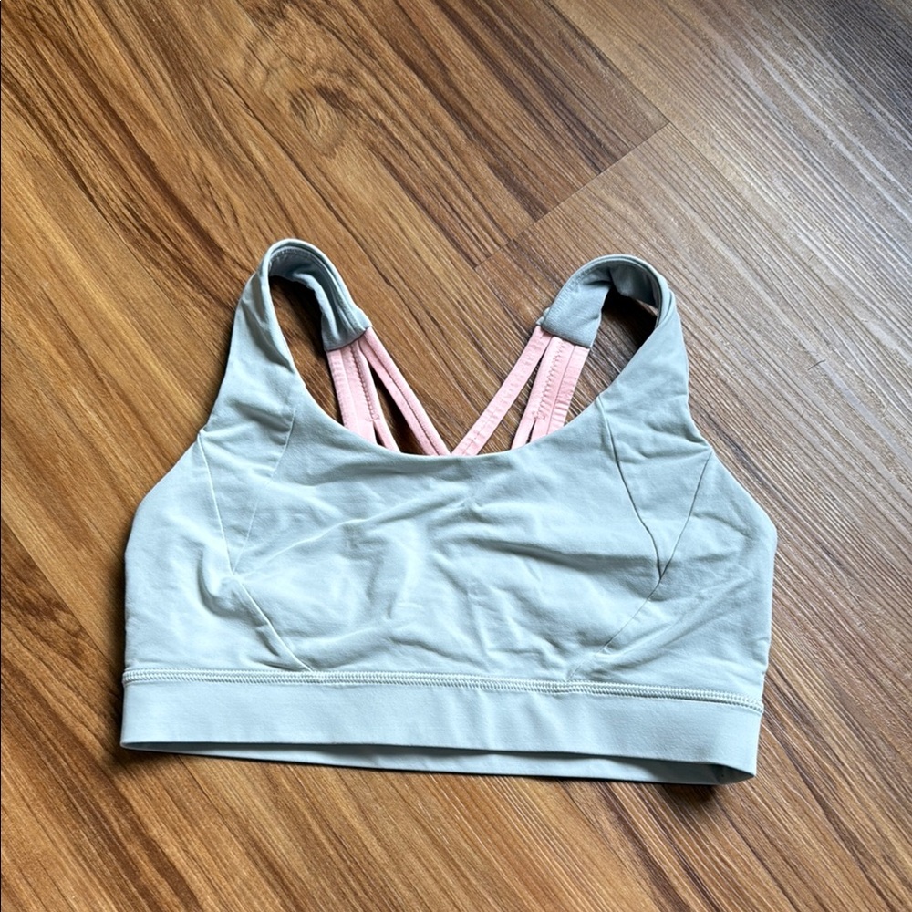 Lululemon Women's Light Gray and Pink Sports Bra